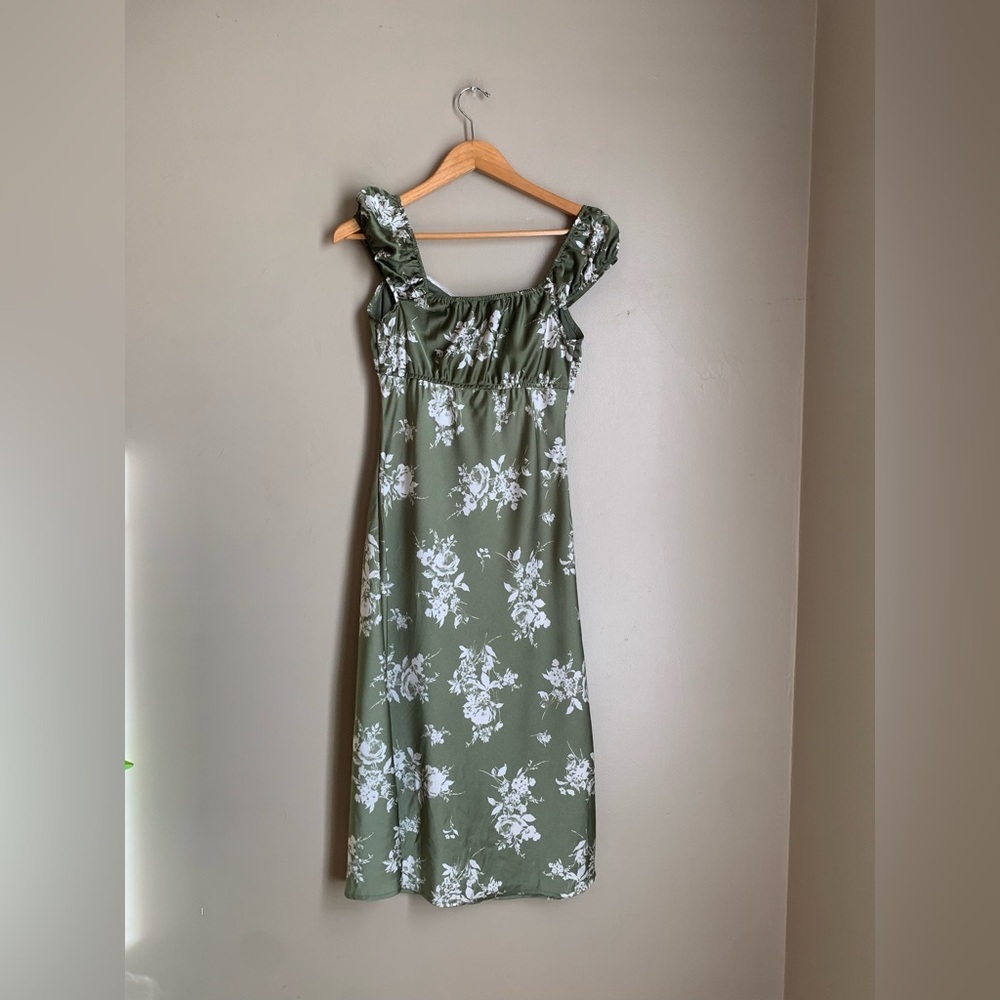 Y2K Babydoll Floral Satin Dress Med Green White Slip Romantic Sacred Hearts - Picture 6 of 8